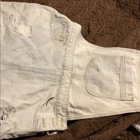 Overall dress - Picture 3 of 3